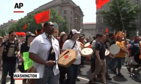 Thousands in US Protest Trump Climate Policies